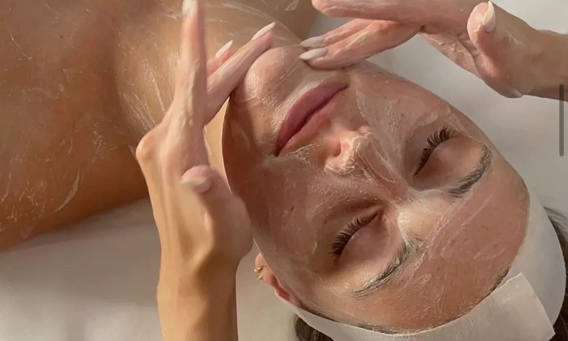 Oxygen Glow Ritual lub peeling kawitacyjny z mezoterapią i infuzją