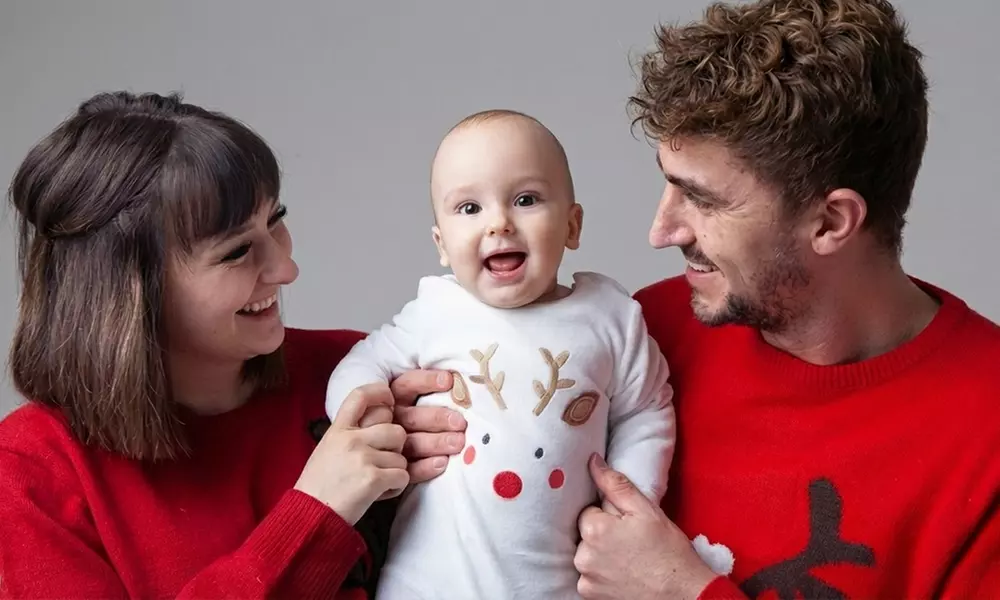 Professional Studio Photoshoot Experience with Mounted Fine Art Print