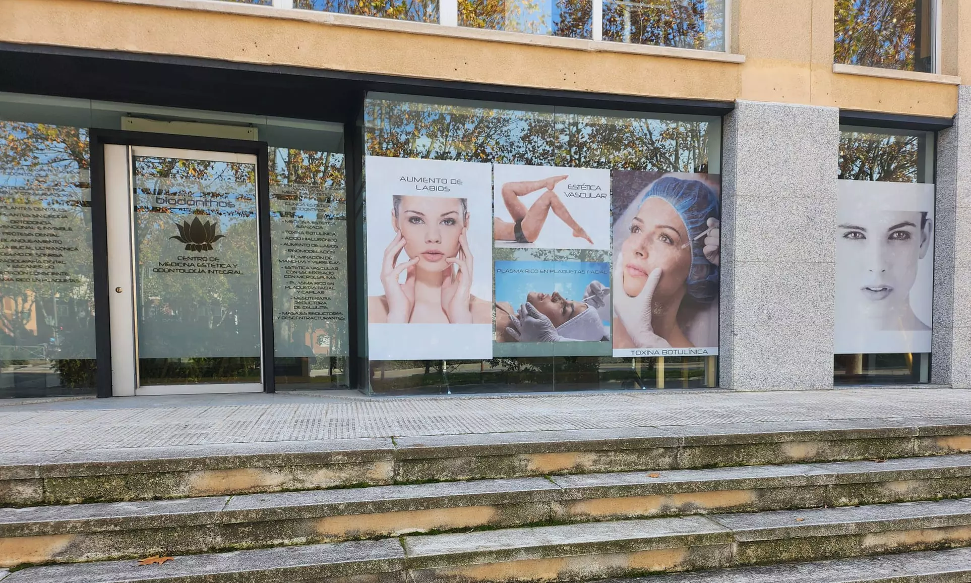 Sesión de microblading de cejas o sesión con retoque incluido