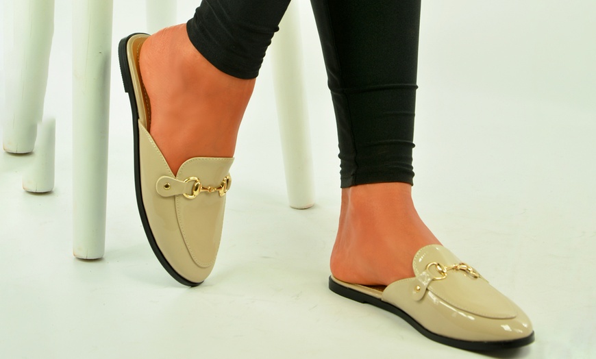 Image 6: Slip-On Closed Toe Brogues