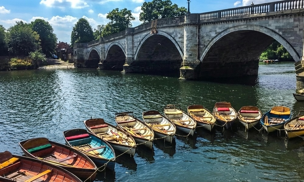 One Hour Boat Rental for Two, Four, Six or Eight