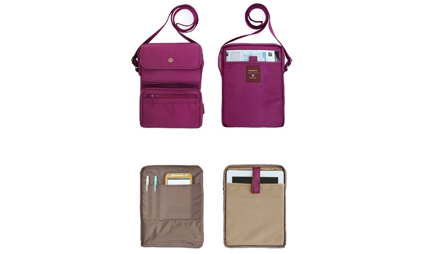 Image 3: Multi-Compartment Travel Bag