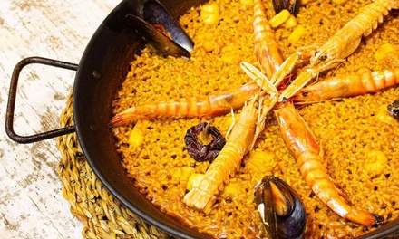 Para 2 personas: menú prémium con 2 entrantes, 2 principales o 1 arroz, 2 postres, 1 botella de vino y 2 cafés - Ca Cecilia