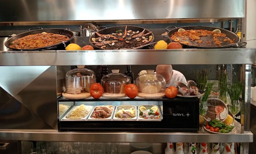 Image 9: Menú mediterráneo para 2 o 4 personas con arroz para compartir