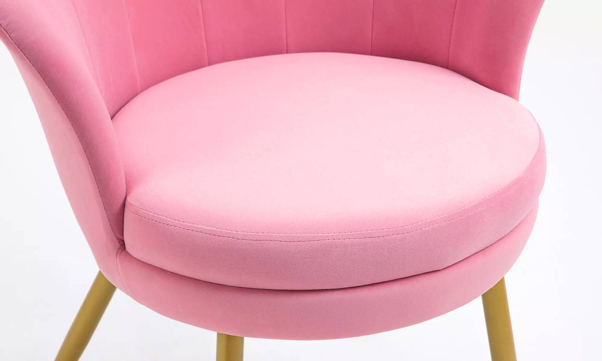 Silla con respaldo en forma de concha