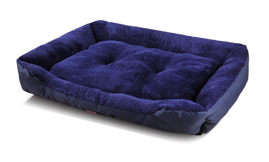 Image 11: Fleece Warm Pet Bed