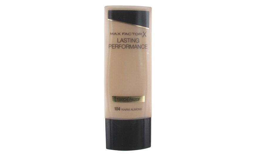 Image 6: Max Factor Foundations