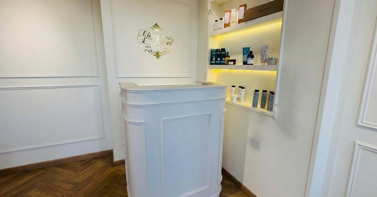 Wash & Blow-dry, Roots Color, Rinagae, Toner W Wash & Blow-dry & More Wash & Blow-dry, Roots Color, Rinagae, Toner W Wash & Blow-dry & More