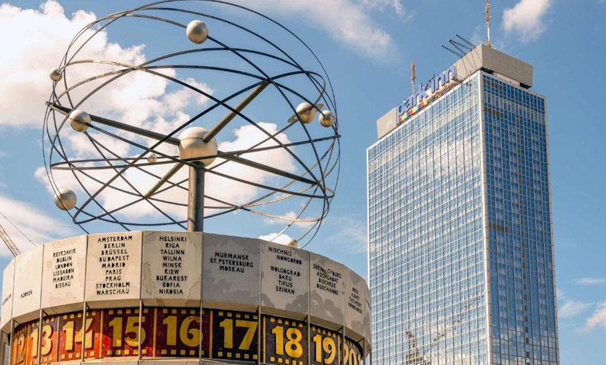 Image 1: ✈ Box Europa 4*: volo più hotel in una capitale europea per 2 persone