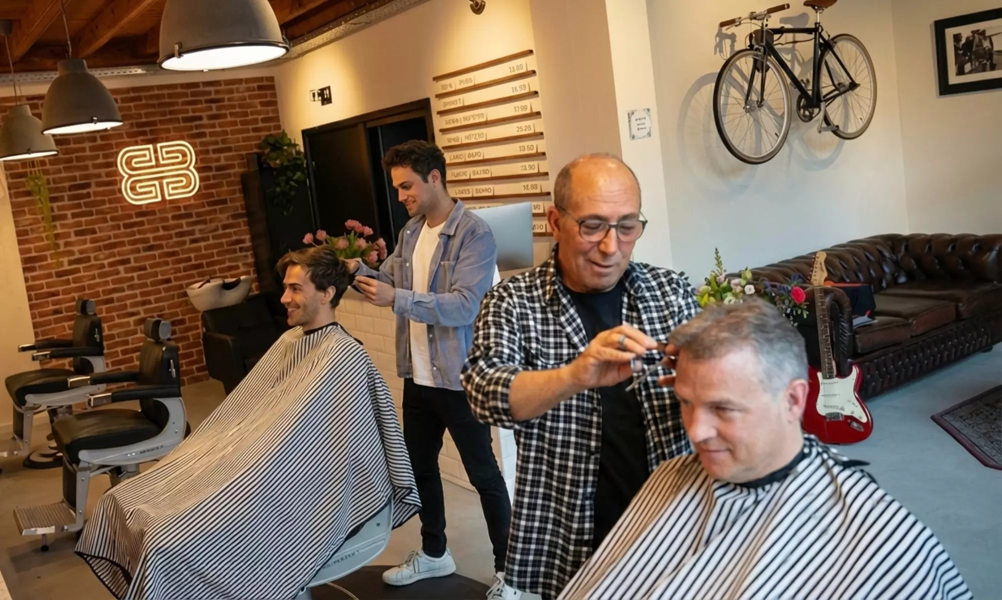 Voor grote en kleine mannen: knip-of baardbeurt naar keuze