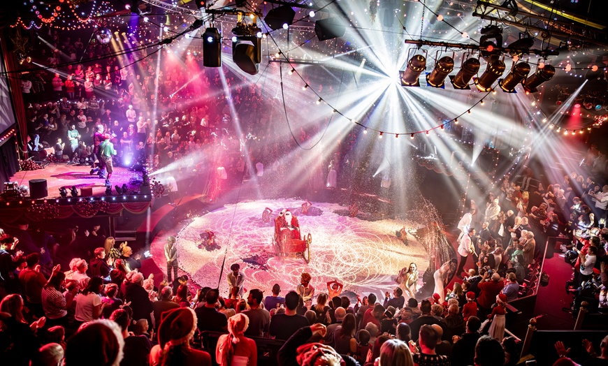 Image 7: Hippodrome Christmas Spectacular – Comedy & Circus All in One