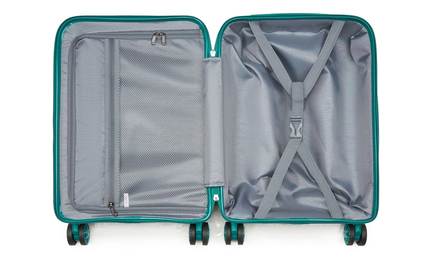 Image 9: Maleta o juego de maletas de ruedas ligeras con diseño estriado
