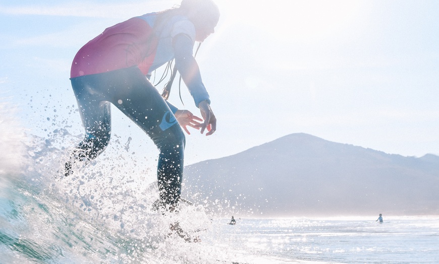 Image 11: Alquiler de neopreno y tabla de surf o clases de surf para hasta 4