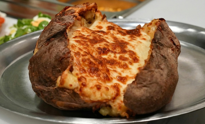 Image 9: Menú para 2 o 4 personas con pizza familiar para llevar