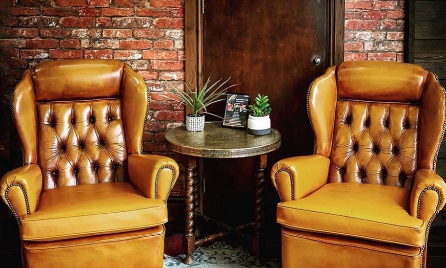 Image 4: The Gentleman’s Reset – Sharp Shaves & Relaxing Extras