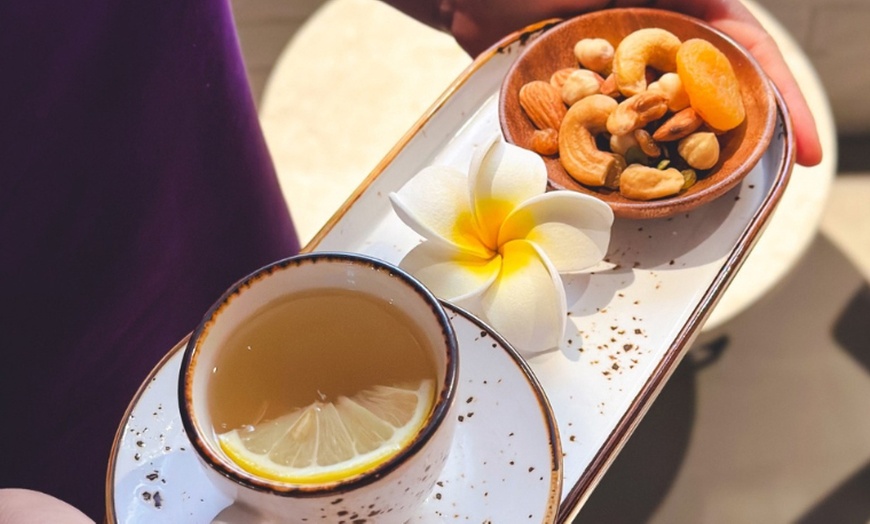 Image 5: Enjoy 60 or 90-Min Classic Spa Treatment by Expert Therapists