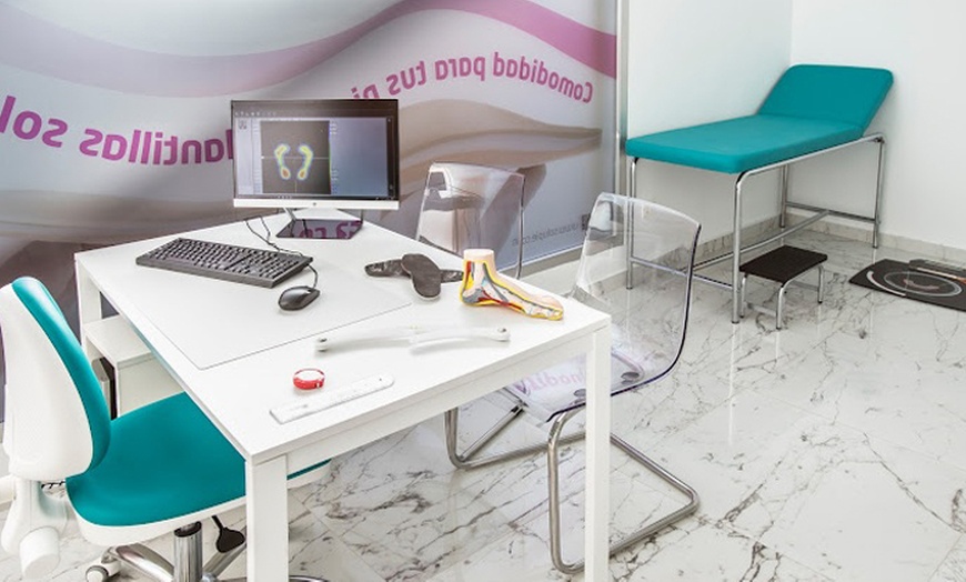 Image 3: Tratamiento láser para 3 o 5 verrugas, lunares, manchas o puntos rubí