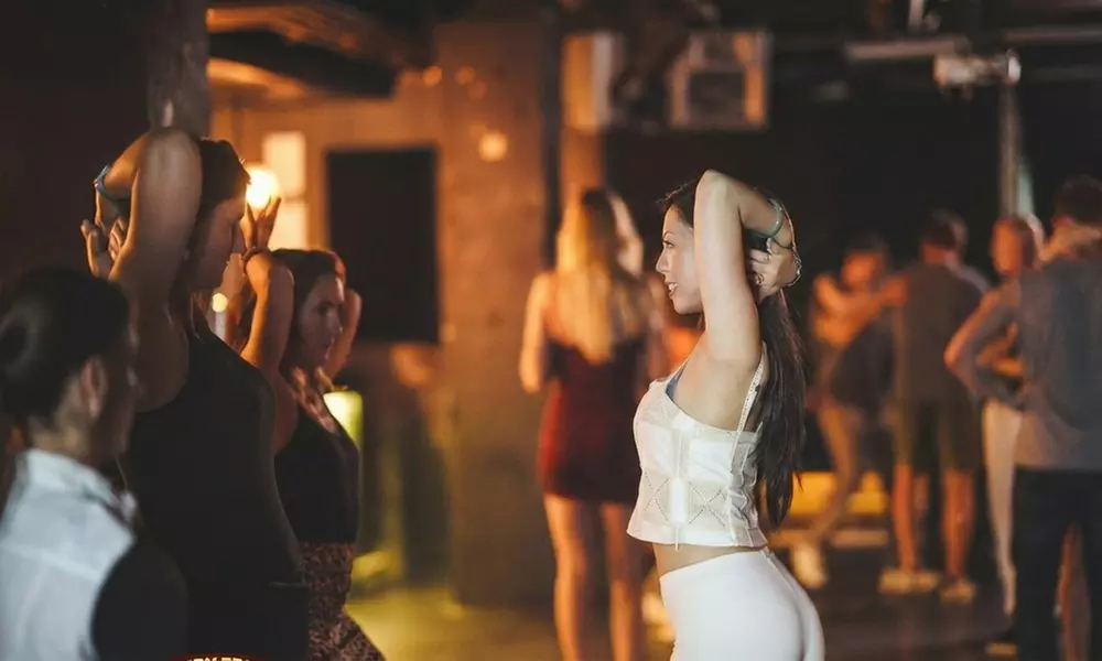 Enjoy 2 or 4 Wednesdays – Salsa & Bachata Classes + Social Experience