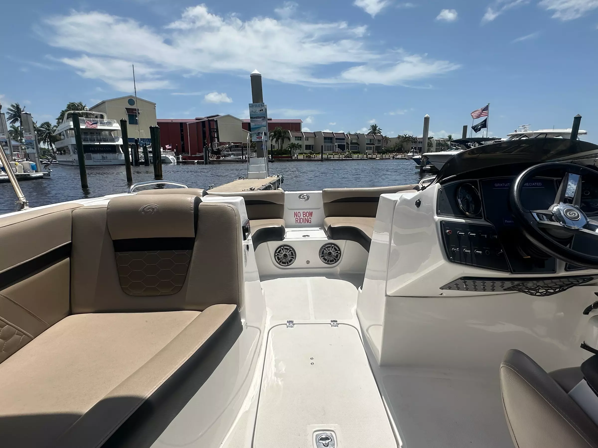 4 or 8 Hour Deck Boat Rental with Bimini Top in Naples