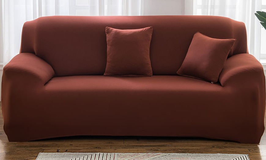 Image 7: Stretchy Protective Sofa Cover