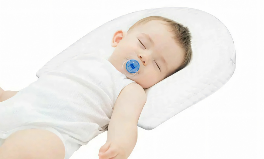 Image 1: KisaaLiving Baby Wedge Pillow