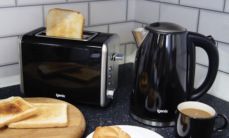 Image 4: Igenix Kettle and Toaster Set