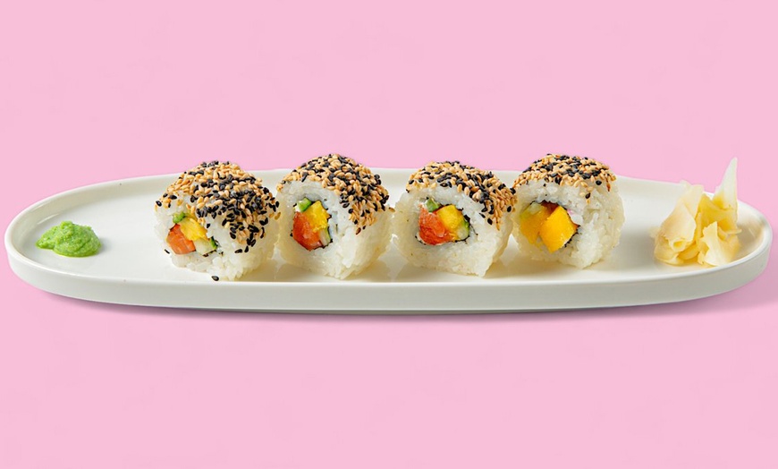 Image 3: Veggie Sushi Box mit 20 oder 40 Stück zum Mitnehmen für 1 Person