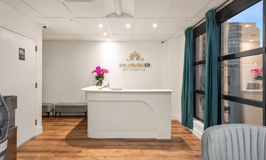 Image 5: Relax with a 60 or 90-Min Body & Foot Combo Massage For Solo or Couple