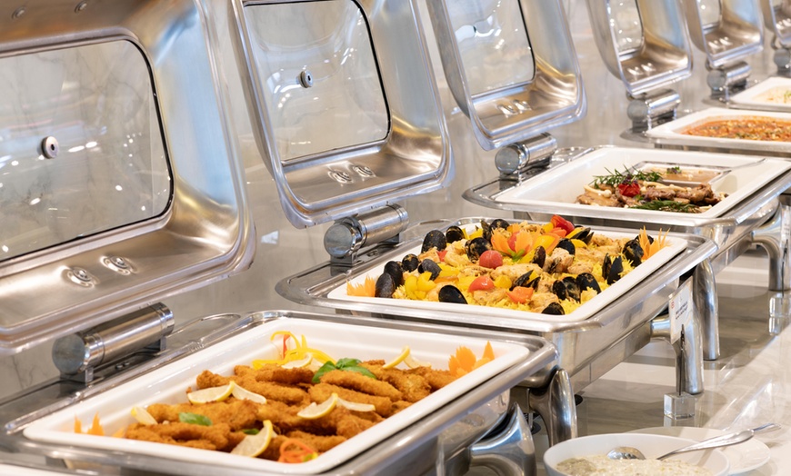 Image 4: 4* Weekend Brunch Buffet at the Award-Winning World's Tallest Hotel
