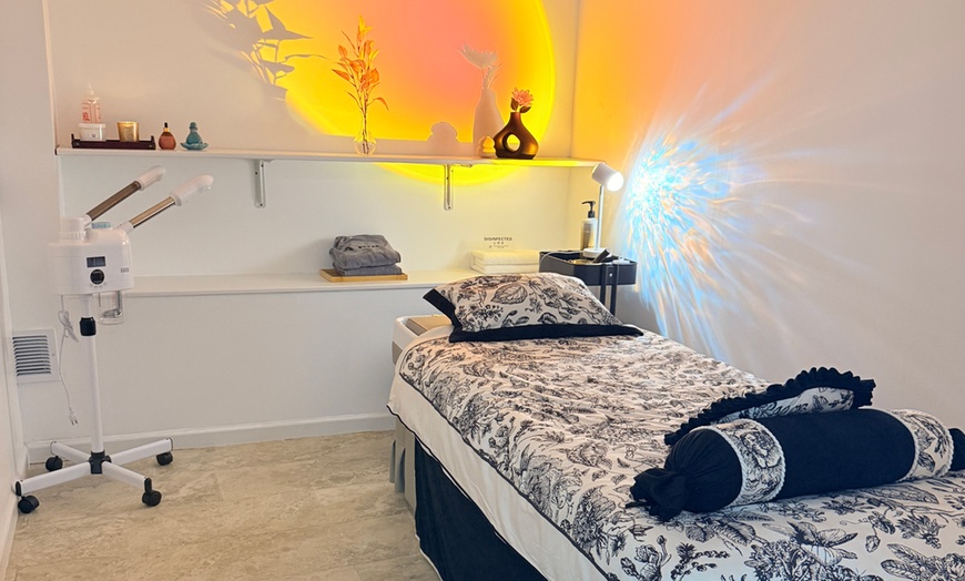 Image 2: One or Two 60 Min Classic Head Spa or 90 Min Luxury Head Spa and More
