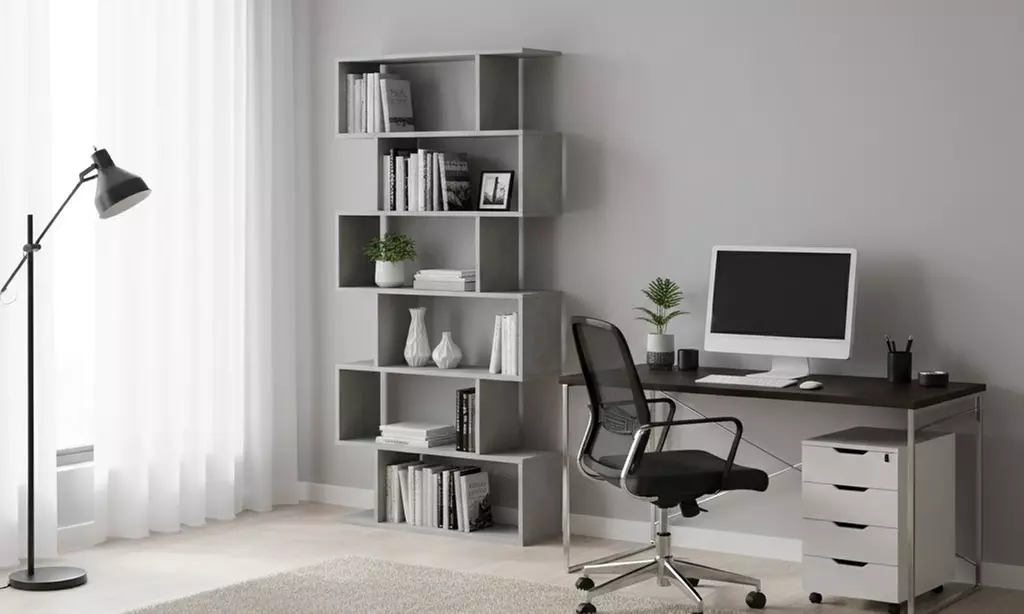 Libreria da terra con mensole zig-zag