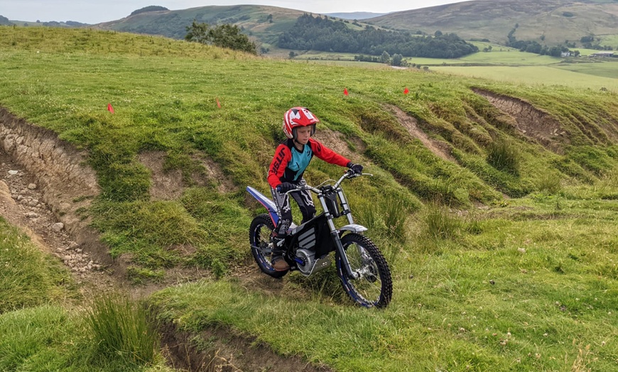Image 7: Kids' Motorbike 2 Hour Session with T-Shirt Included