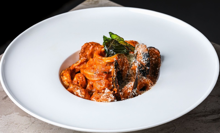 Image 14: Enjoy AED 100, 200, 300, or 500 on Food & Beverages at Cacti
