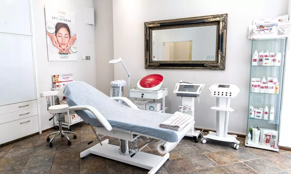 Masaż ciała olejkami aromatycznymi z masażem twarzy, szyi i dekoltu