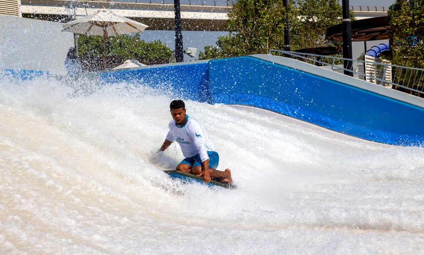 Image 6: 5*Dubai: One-Night Stay with Breakfast and Waterpark Access