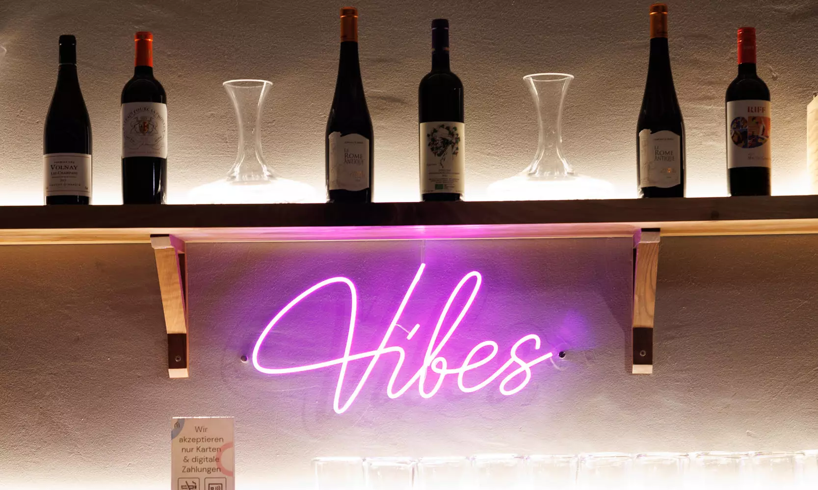 Wine Tasting am Potsdamer Platz - 4 Weine für 2, 4 oder 6 Personen