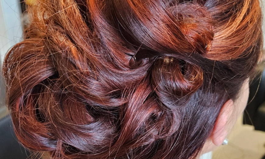 Image 2: Refresh with a Wash, Cut, Conditioning, Half-Head of Highlights!