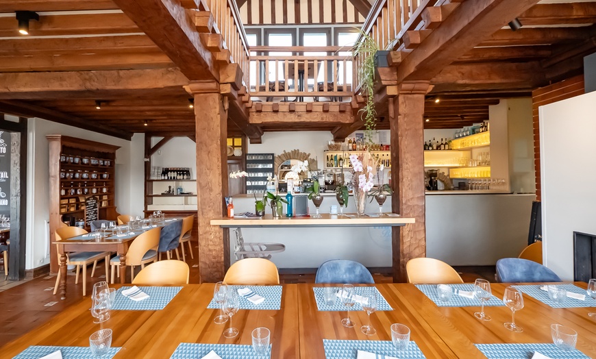 Image 6: Entrée, plat et dessert à la carte pour 2 ou 4 personnes