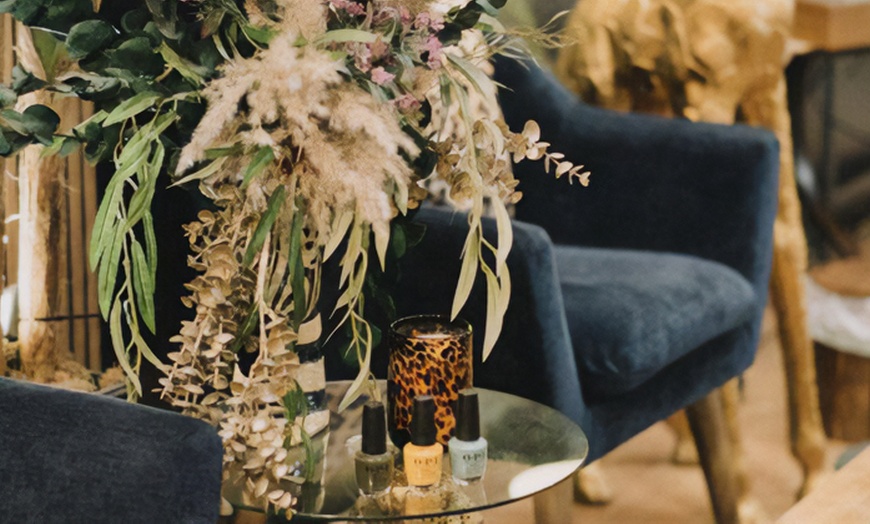 Image 4: Manicura, pedicura o manipedicura clásica o luxury con diseño de 1 uña