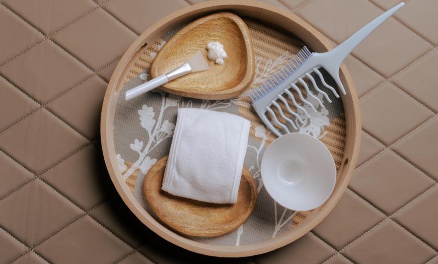 Image 3: 75–100 Min. Head Spa: Kopfhautdiagnose, New Parent oder mit Dekolleté