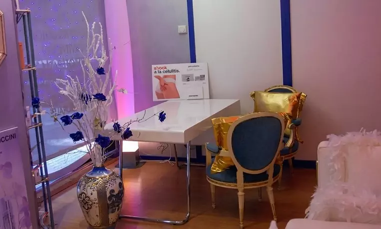 1 o 2 sesiones de Hollywood Peel facial con carbón activo y láser