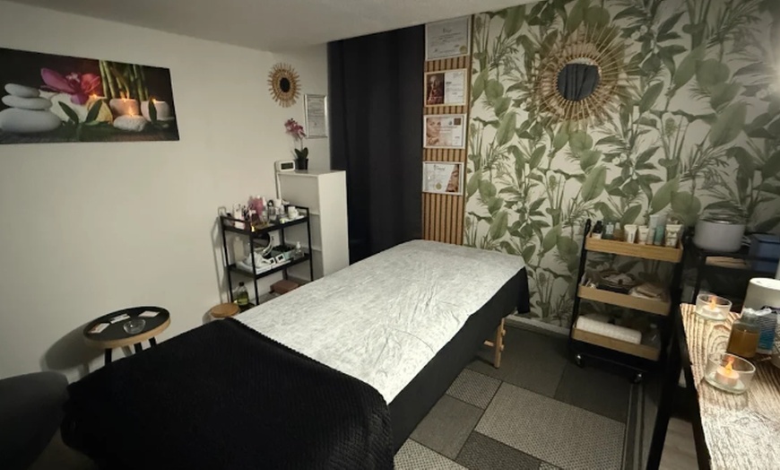 Image 1: Jusqu'à 24% de remise sur Massage - Californien chez Atelier cils et massages