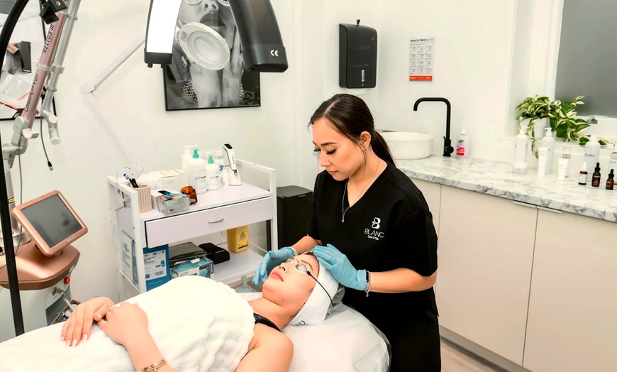 Image 3: Get Express Facial with LED or Microdermabrasion Custom Facials