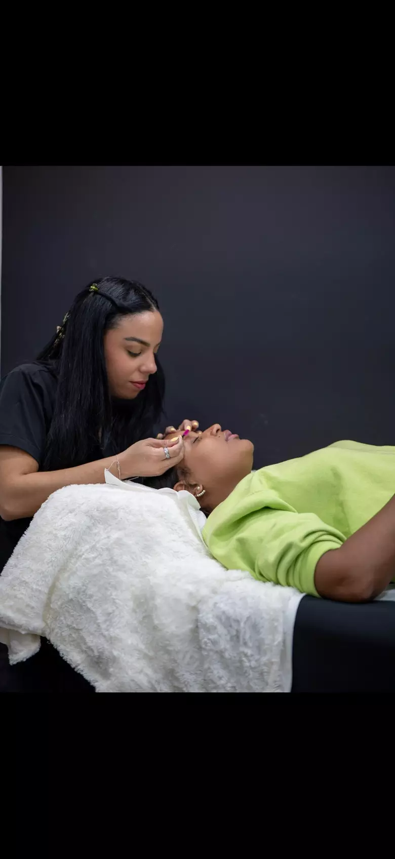 Transform Your Look: 1 or 3 Eyebrow Wax and Tint with Mapping Sessions