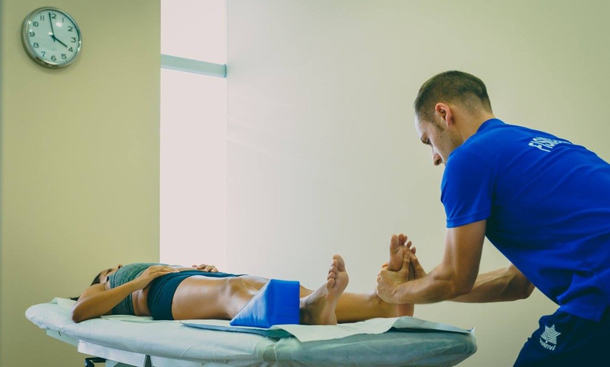 Image 5: 1, 2 o 3 sesiones de fisioterapia con diagnóstico y valoración previa