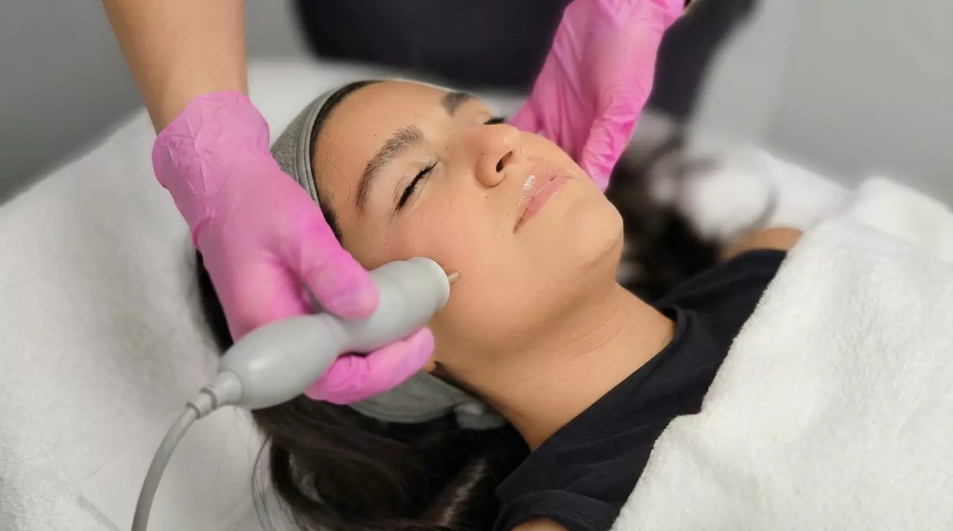 Experience Phoenix Lifestyle's 2 or 4- Therma Lift Skin Tightening Sessions, Your Area of Choice (Up to 75% Off) - Primary Image