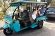 Tour Barcelona en tuk tuk eléctrico con guía local: 1 o 2 h para 1-4 personas hasta un 33% de descuento - Image 3