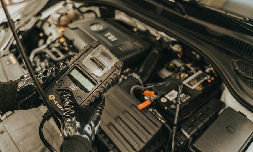 Image 5: Full-Service Mobile Oil Change w/ Full Synthetic Oil, Filter and More