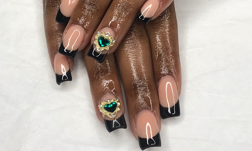 Image 15: Custom Freestyle Nail Sets in Short, Medium, or Long Lengths 