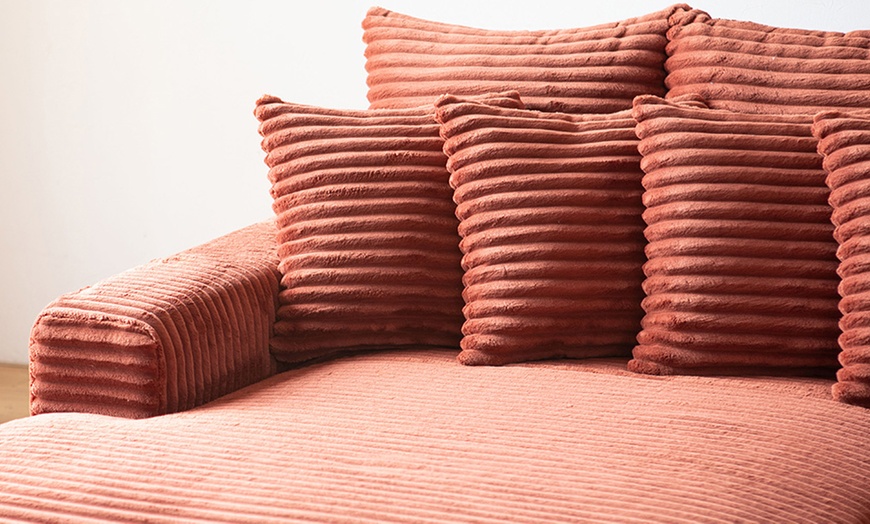 Image 18: Canapé d'angle "Kendari" de Kocoon en velours côtelé